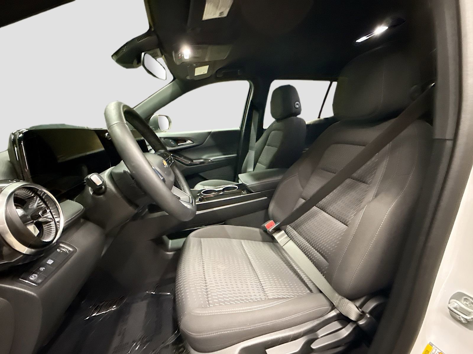 Used 2025 Chevrolet Equinox LT FWD image 23