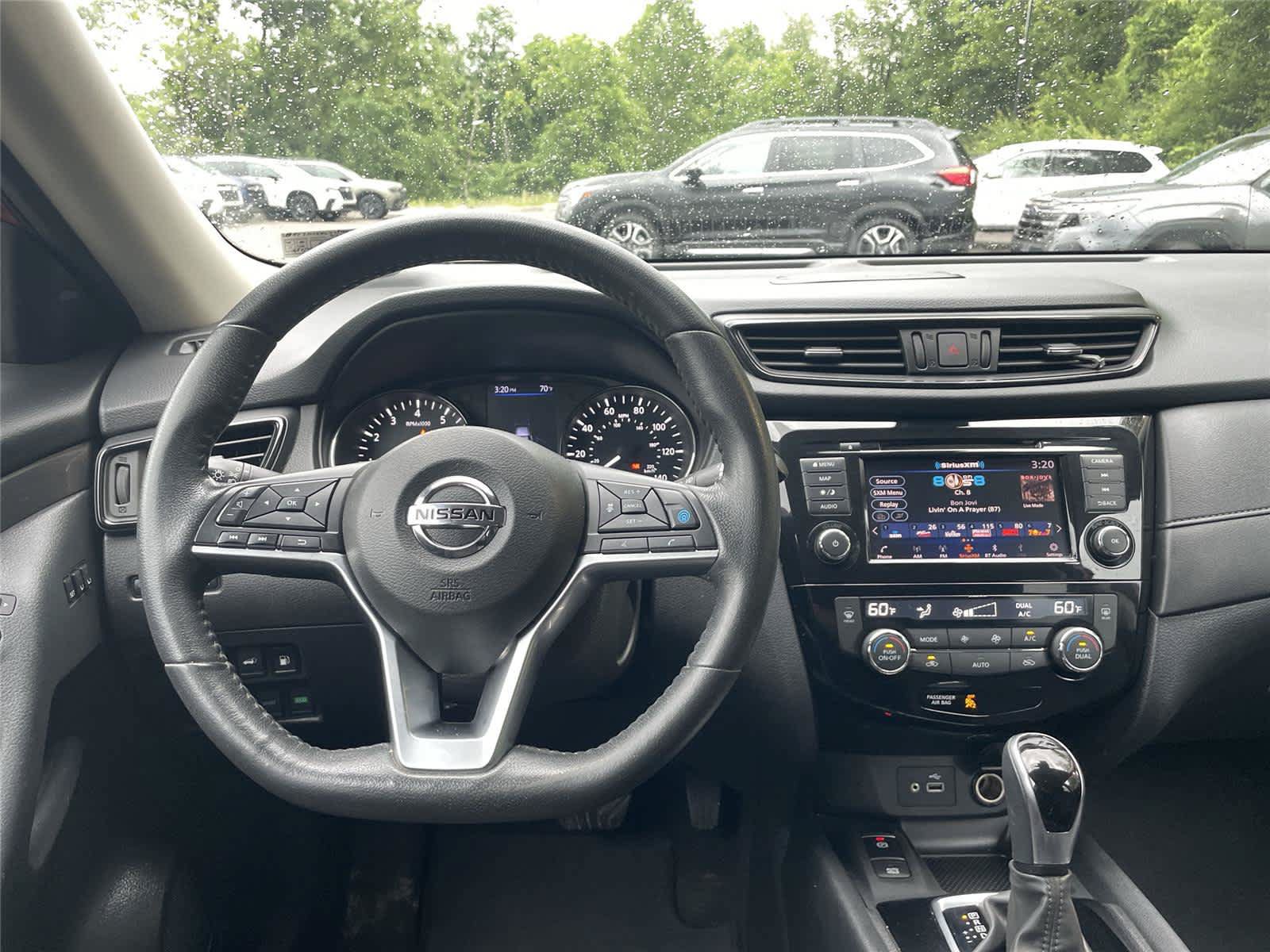 Used 2019 Nissan Rogue SV w/ Sun & Sound Touring Package AWD/4WD image 19