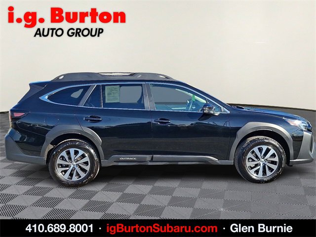 Used 2025 Subaru Outback Premium image 6