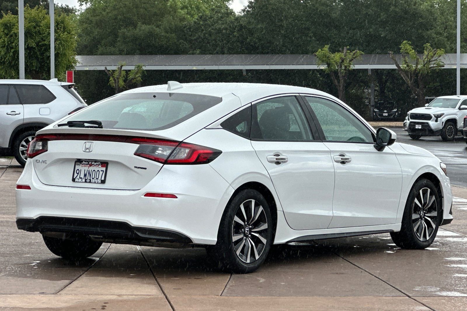 Used 2024 Honda Civic EX-L image 4