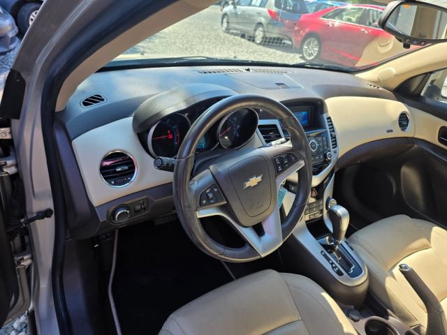 Used 2012 Chevrolet Cruze LT FWD image 13