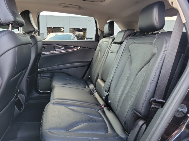 Used 2023 Lincoln Nautilus Reserve w/ Equipment Group 201A AWD/4WD image 23