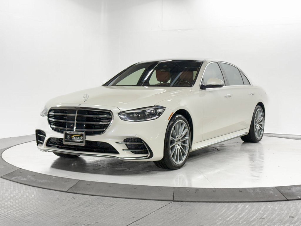 Certified 2023 Mercedes-Benz S 580e 4MATIC Sedan w/ AMG Line image 3