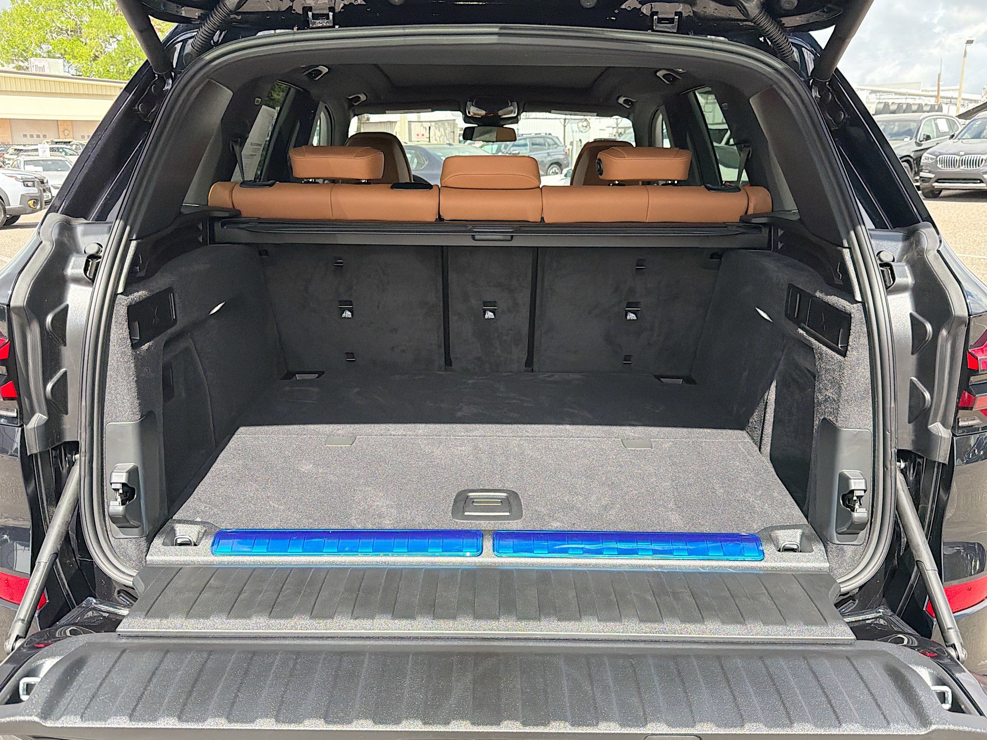 New 2026 BMW X5 xDrive50e w/ M Sport Package image 12