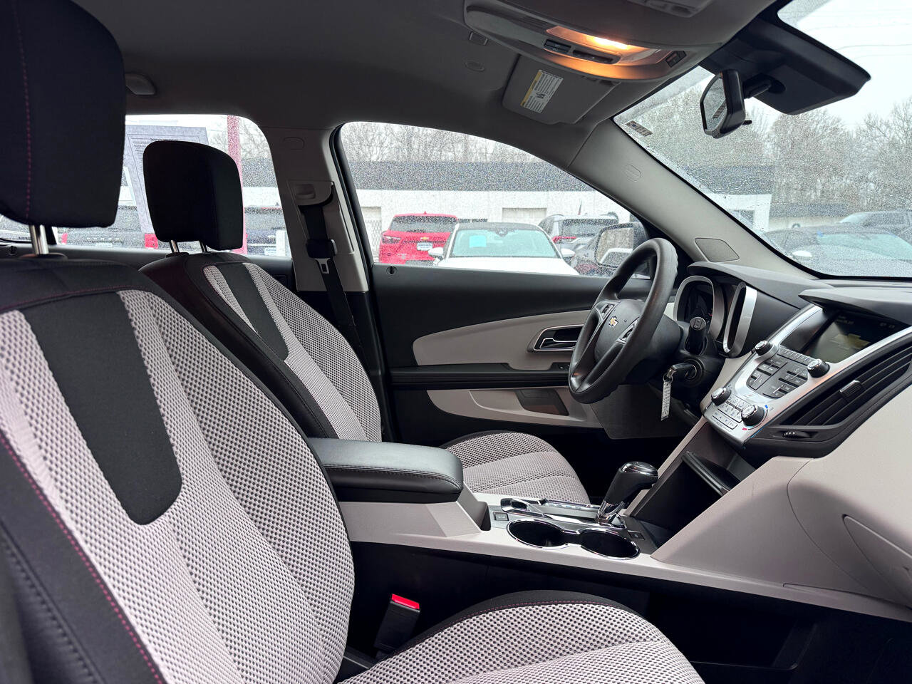 Used 2017 Chevrolet Equinox LS image 10