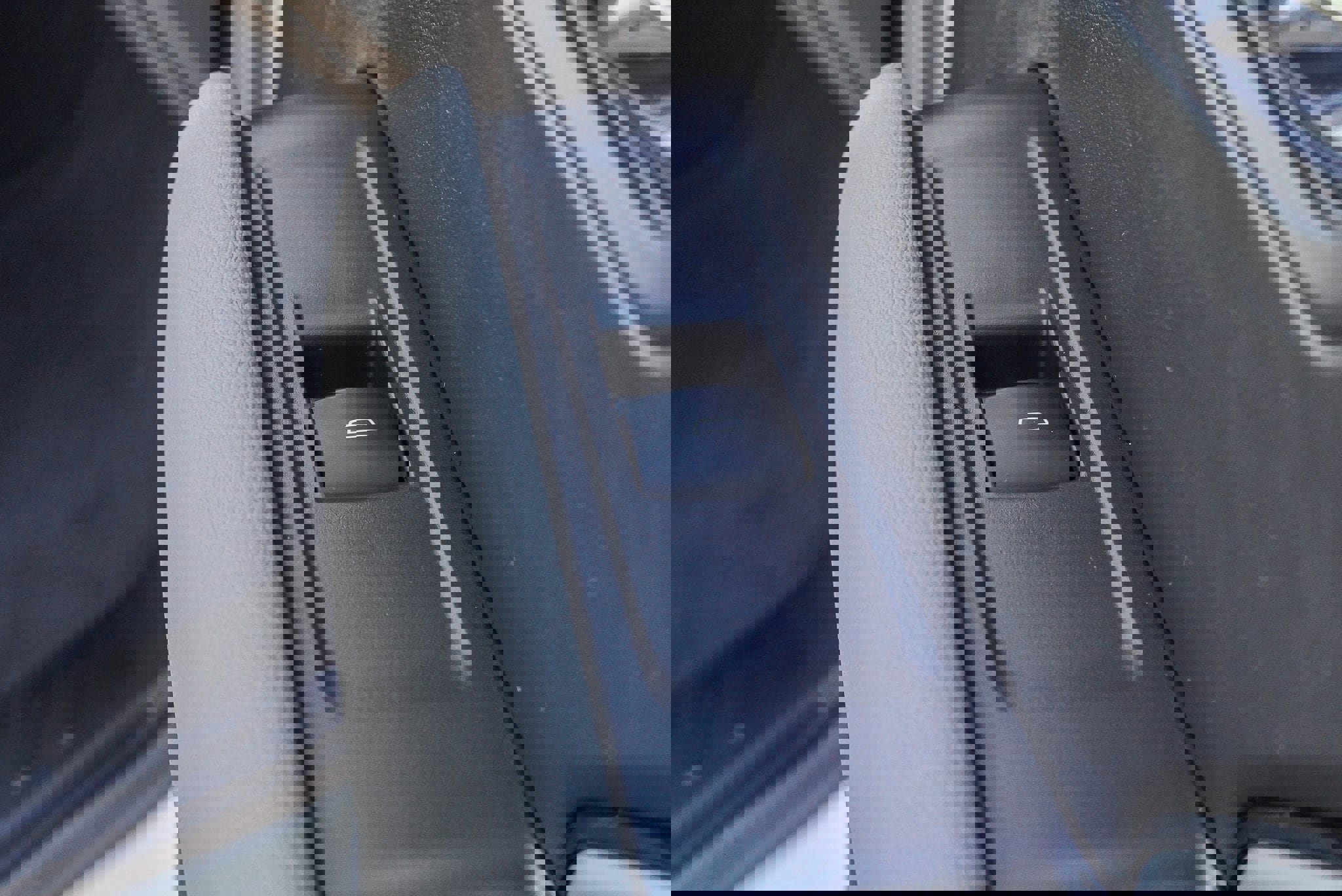 Used 2025 Chevrolet Colorado ZR2 w/ Technology Package image 27