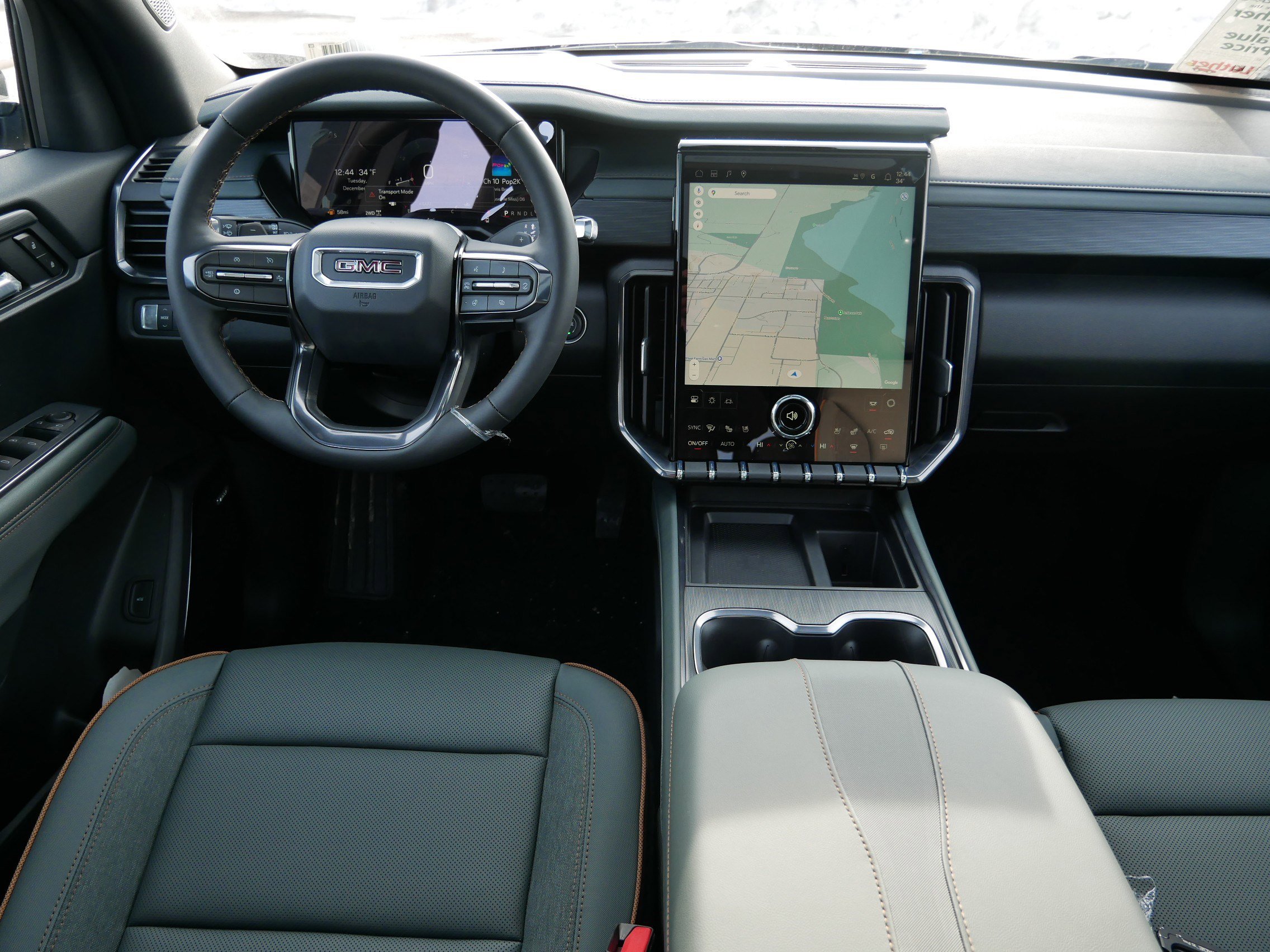 New 2026 GMC Acadia AT4 w/ Luxury Package image 14