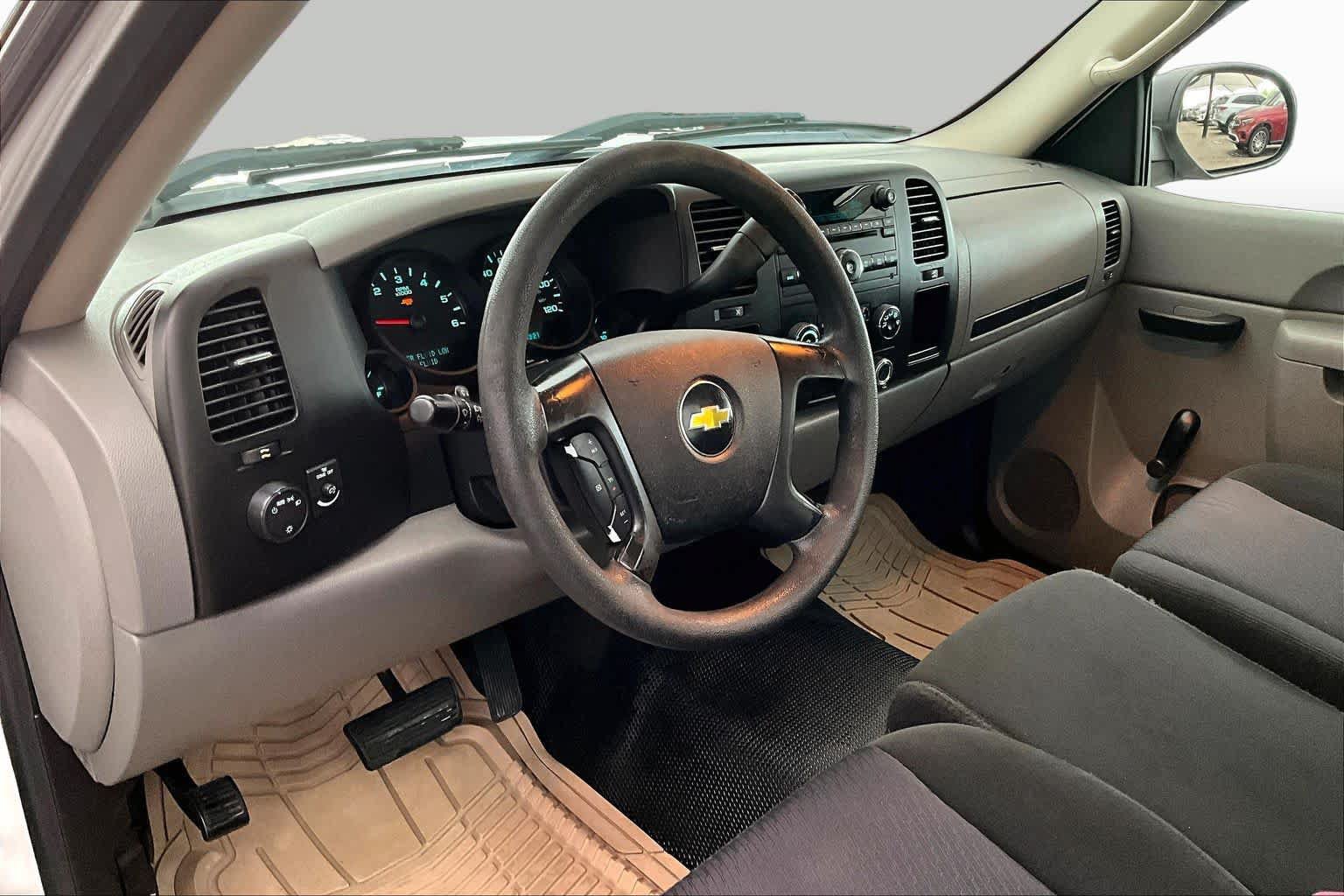 Used 2011 Chevrolet Silverado 1500 W/T w/ LS Package RWD image 13