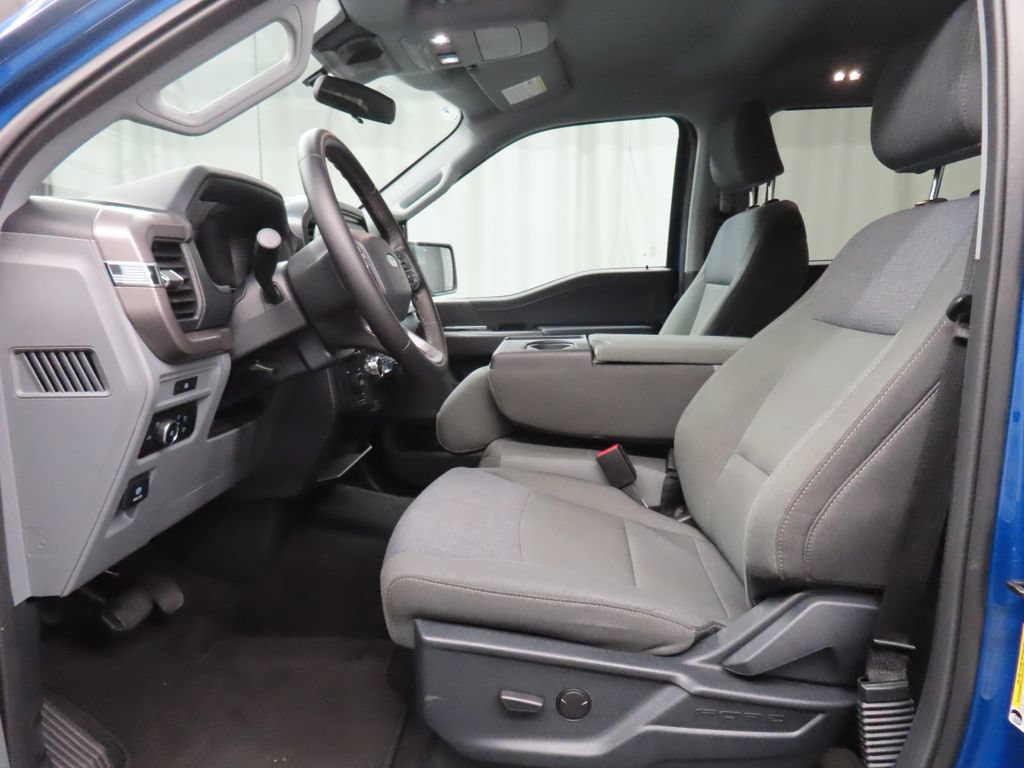 Used 2025 Ford F150 XLT w/ Equipment Group 301A Standard AWD/4WD image 13