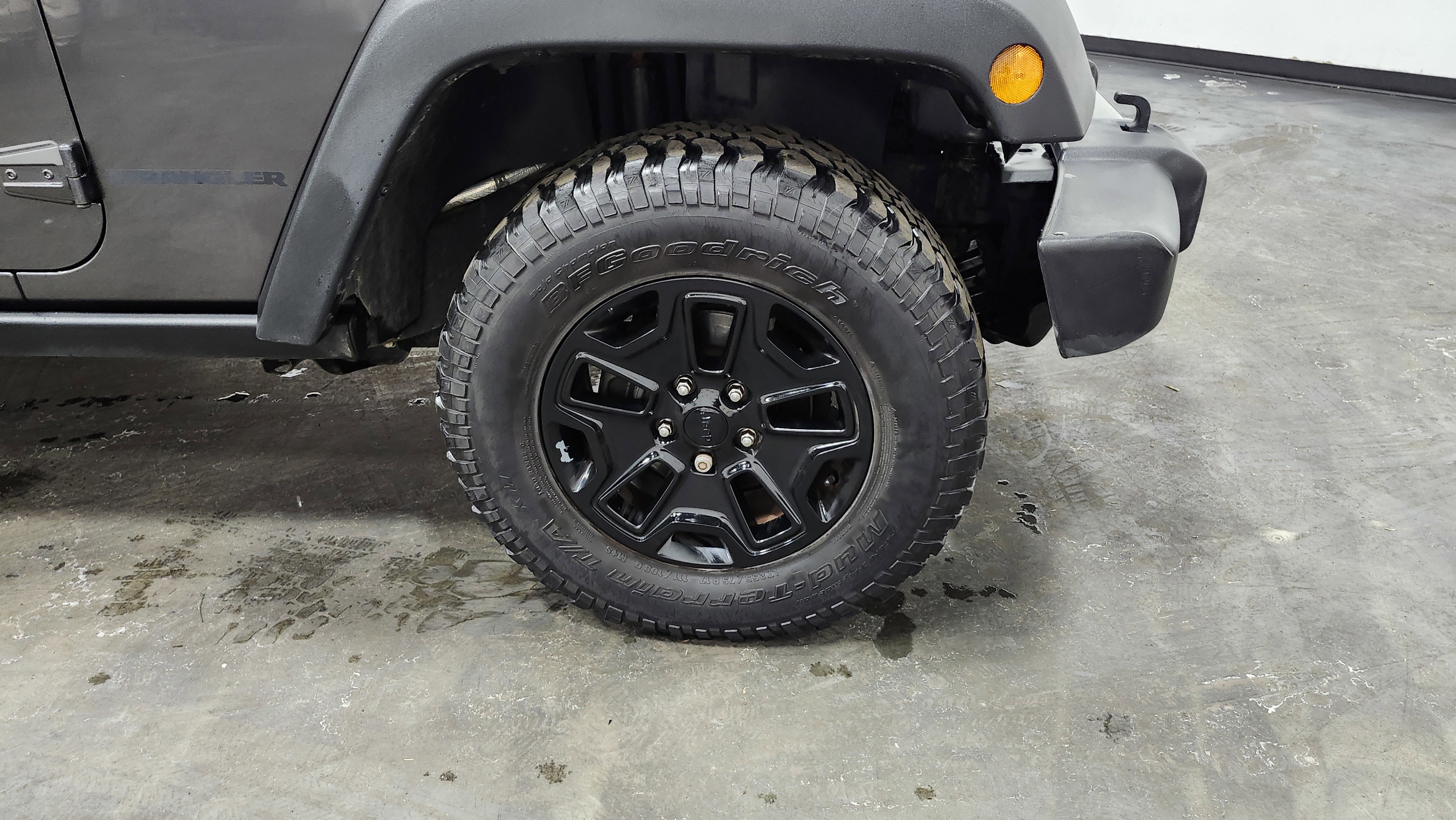 Used 2016 Jeep Wrangler Sport image 8