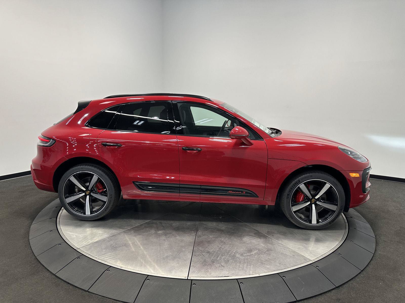 New 2026 Porsche Macan S AWD/4WD image 8