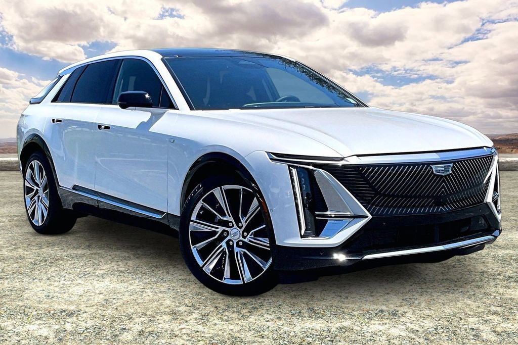Certified 2025 Cadillac Lyriq Luxury w/ LPO, Floor Liner Package