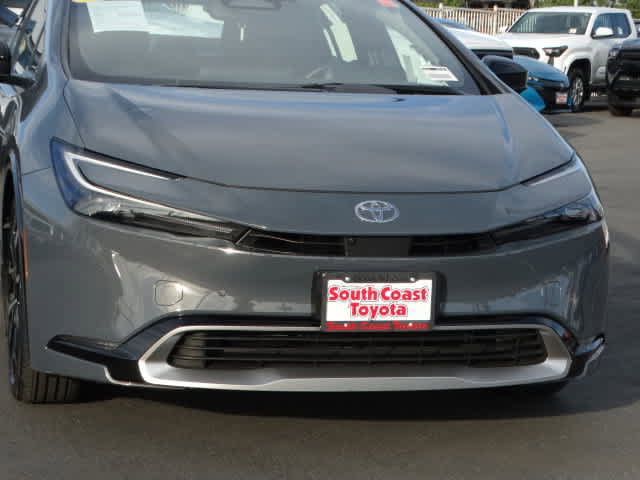 Used 2024 Toyota Prius Prime Premium w/ Advanced Technology Package FWD image 4