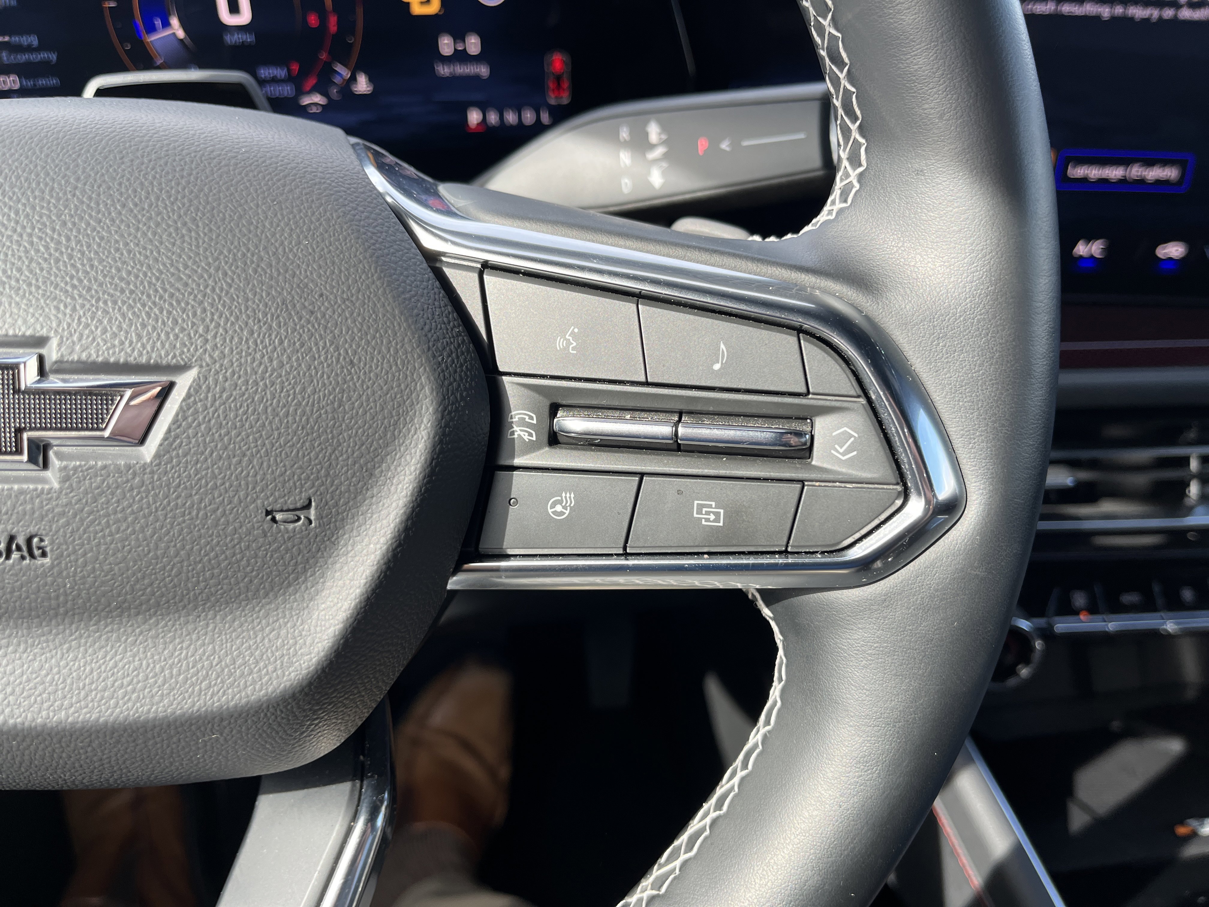 Used 2024 Chevrolet Traverse Z71 w/ Enhanced Driving Package image 25