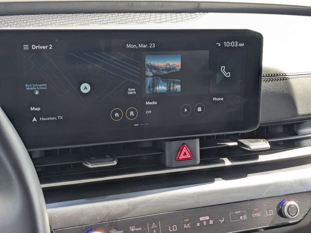 Used 2025 Kia Carnival image 20