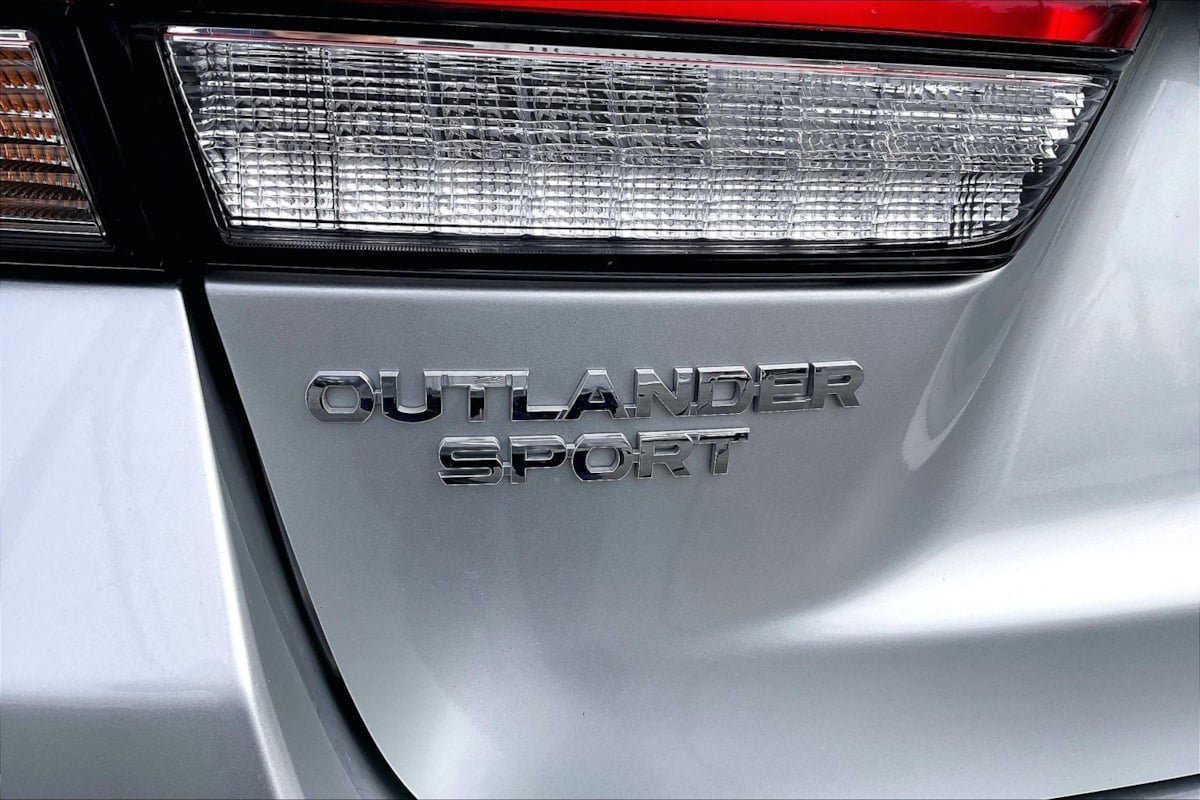 Used 2024 Mitsubishi Outlander Sport SE AWD/4WD image 8