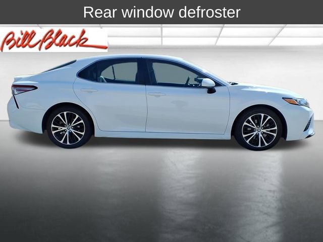 Used 2018 Toyota Camry SE image 5