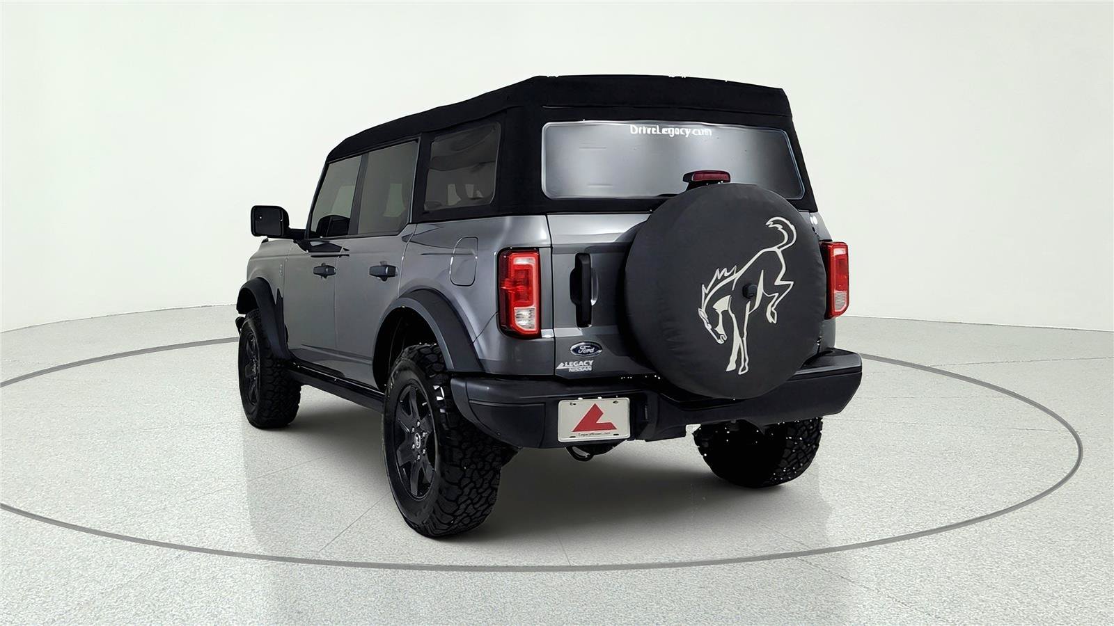 Used 2024 Ford Bronco Black Diamond AWD/4WD image 5