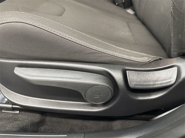 Used 2021 Hyundai Elantra SEL w/ Convenience Package image 12