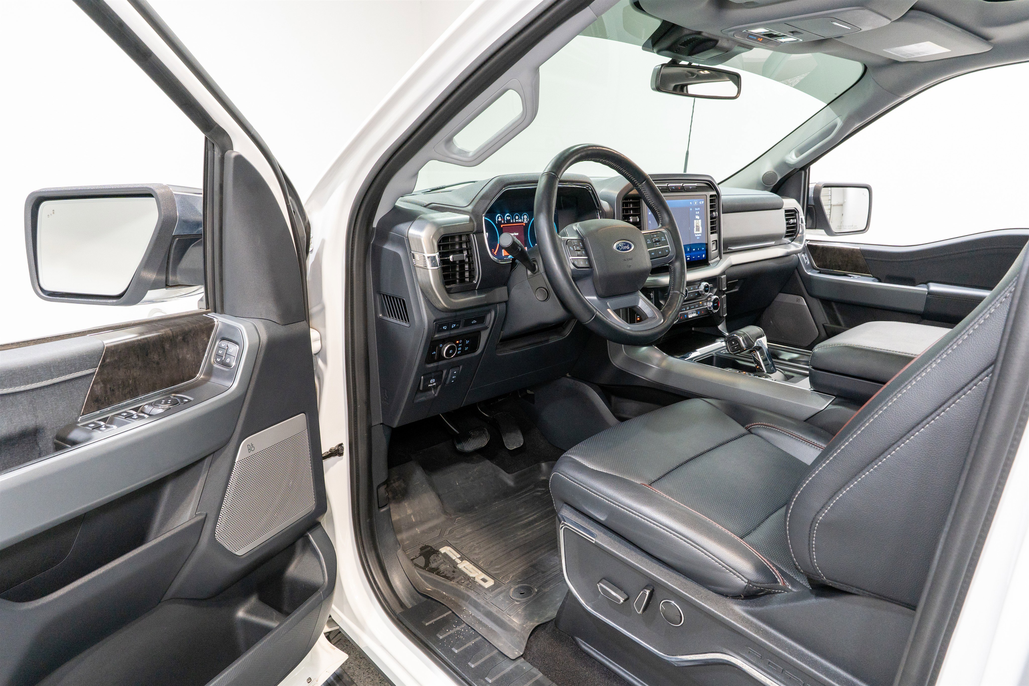Used 2023 Ford F150 Lariat w/ Equipment Group 502A High AWD/4WD image 15