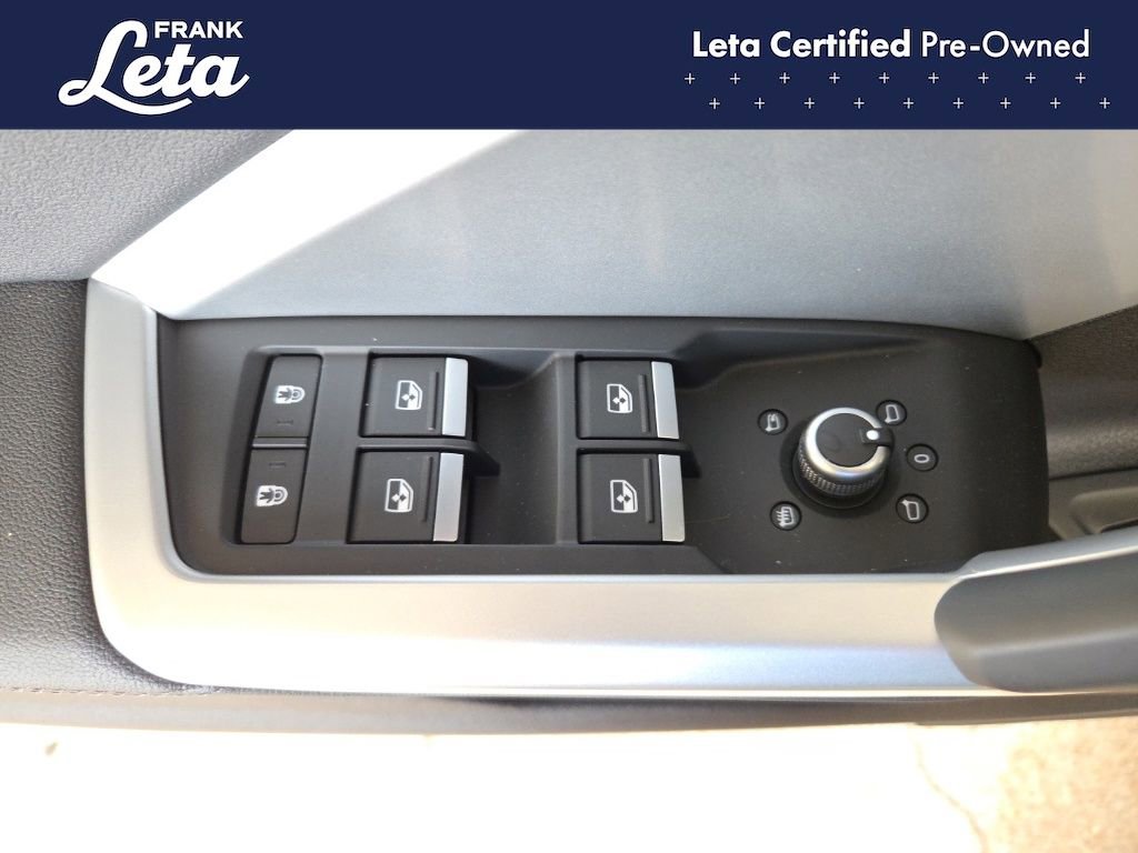 Used 2025 Audi Q3 2.0T Premium Plus image 35