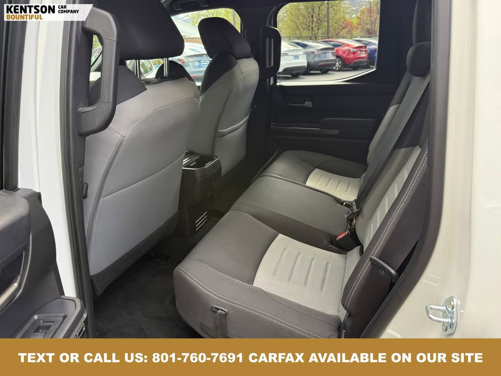 Used 2025 Toyota Tacoma TRD Off-Road image 32