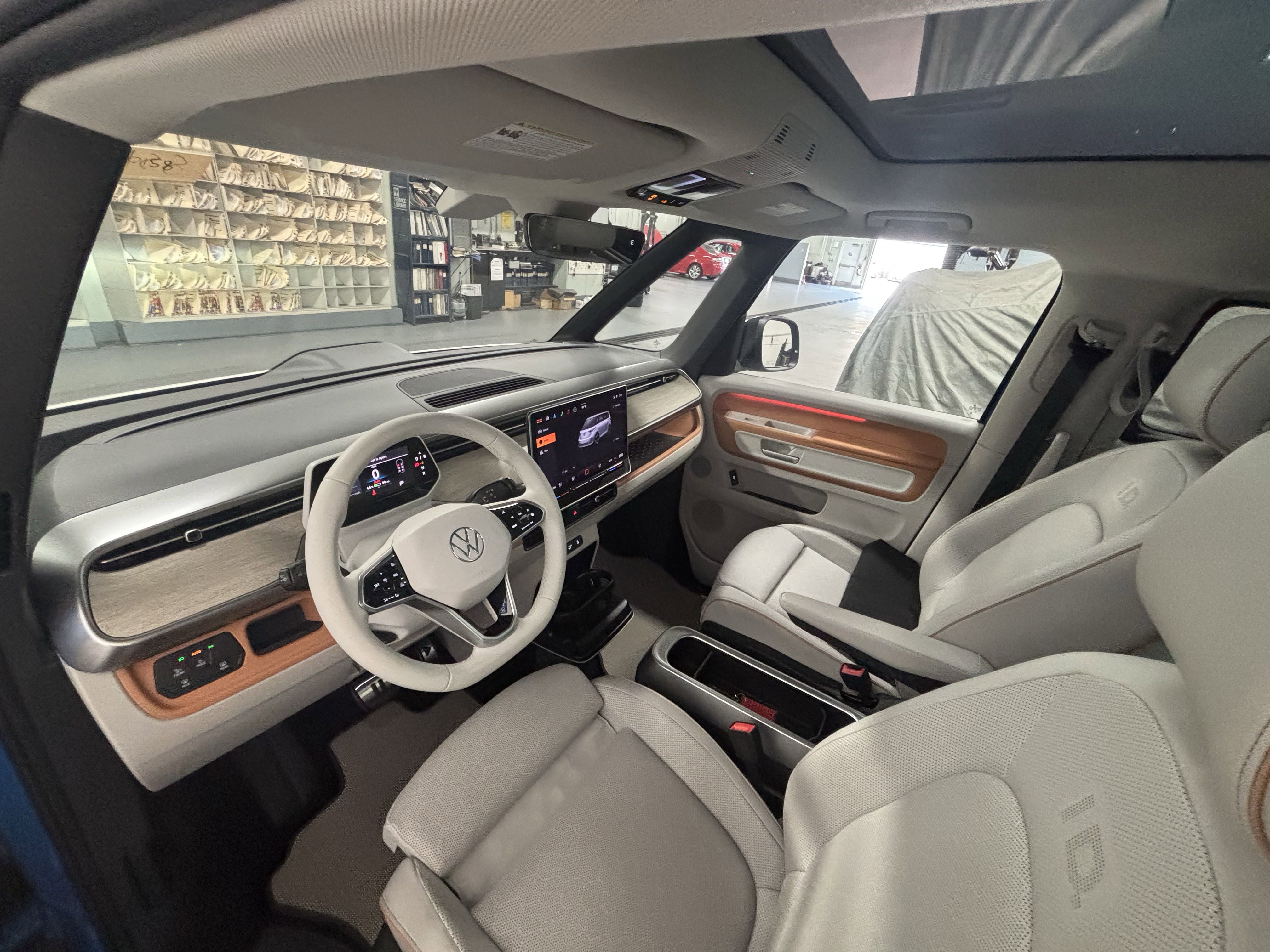 New 2025 Volkswagen ID. Buzz 1st Edition image 5