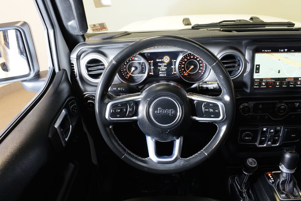 Used 2020 Jeep Wrangler Unlimited Sahara w/ Uconnect 4C Nav & Sound Group AWD/4WD image 14