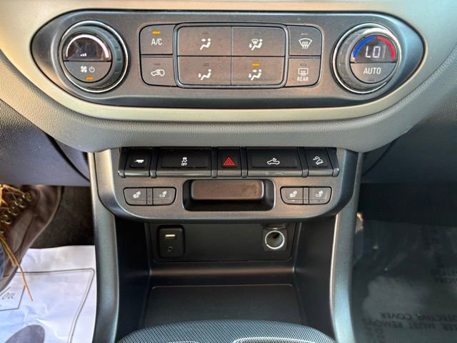 Used 2018 Chevrolet Colorado Z71 AWD/4WD image 19