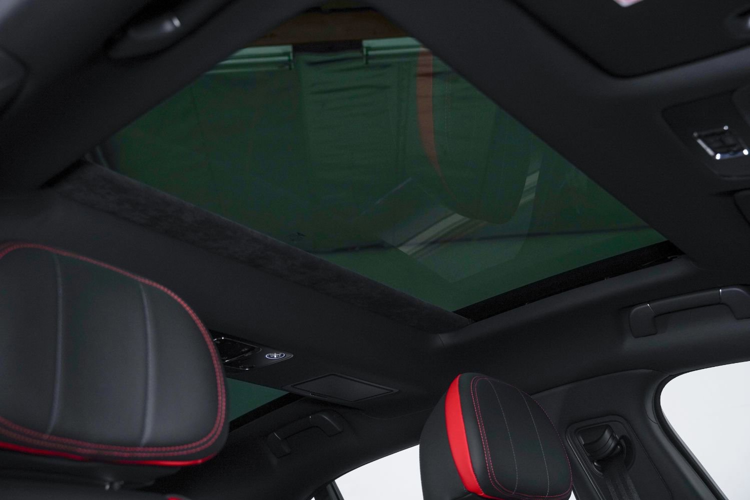 Used 2024 Bentley Flying Spur W12 image 29