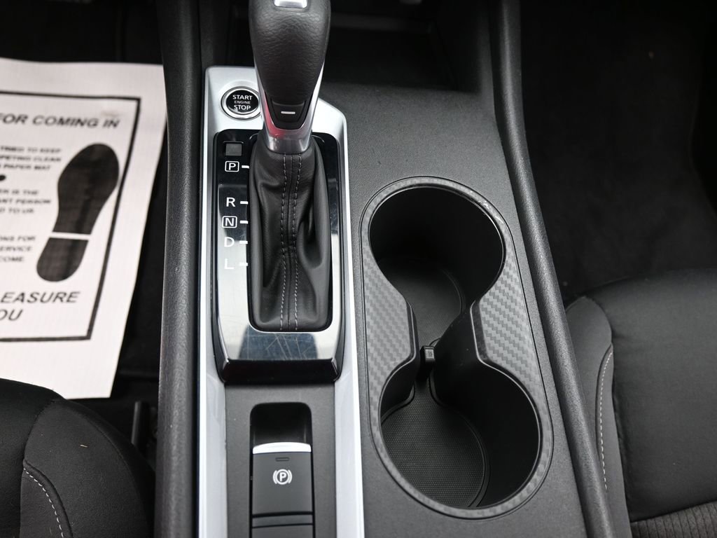 Used 2025 Nissan Altima 2.5 SV image 15