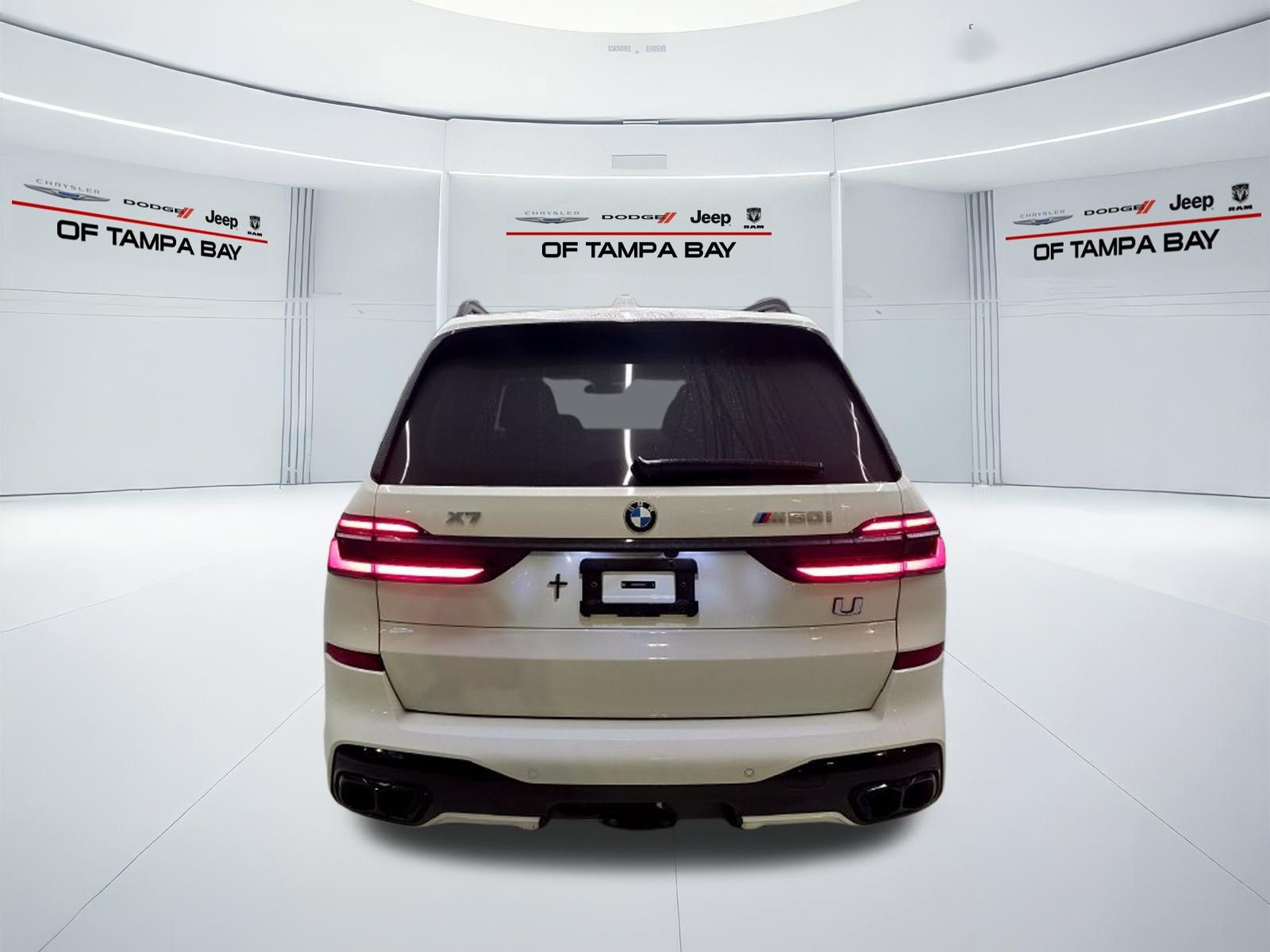 Used 2025 BMW X7 M60i w/ Executive Package AWD/4WD image 5