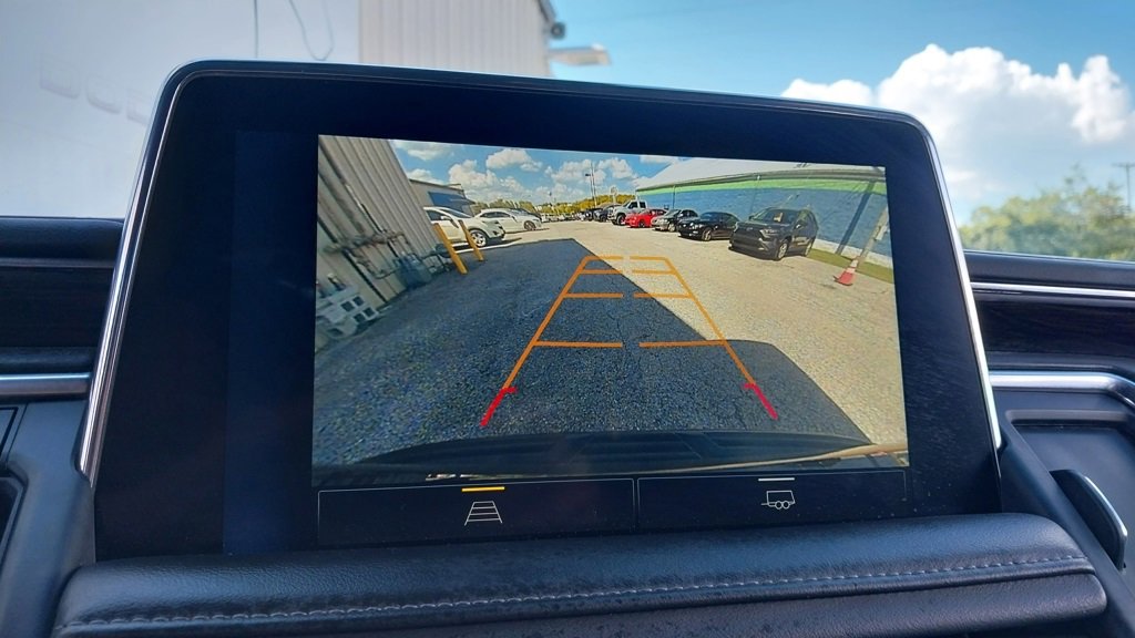 Used 2023 Chevrolet Suburban LT image 28