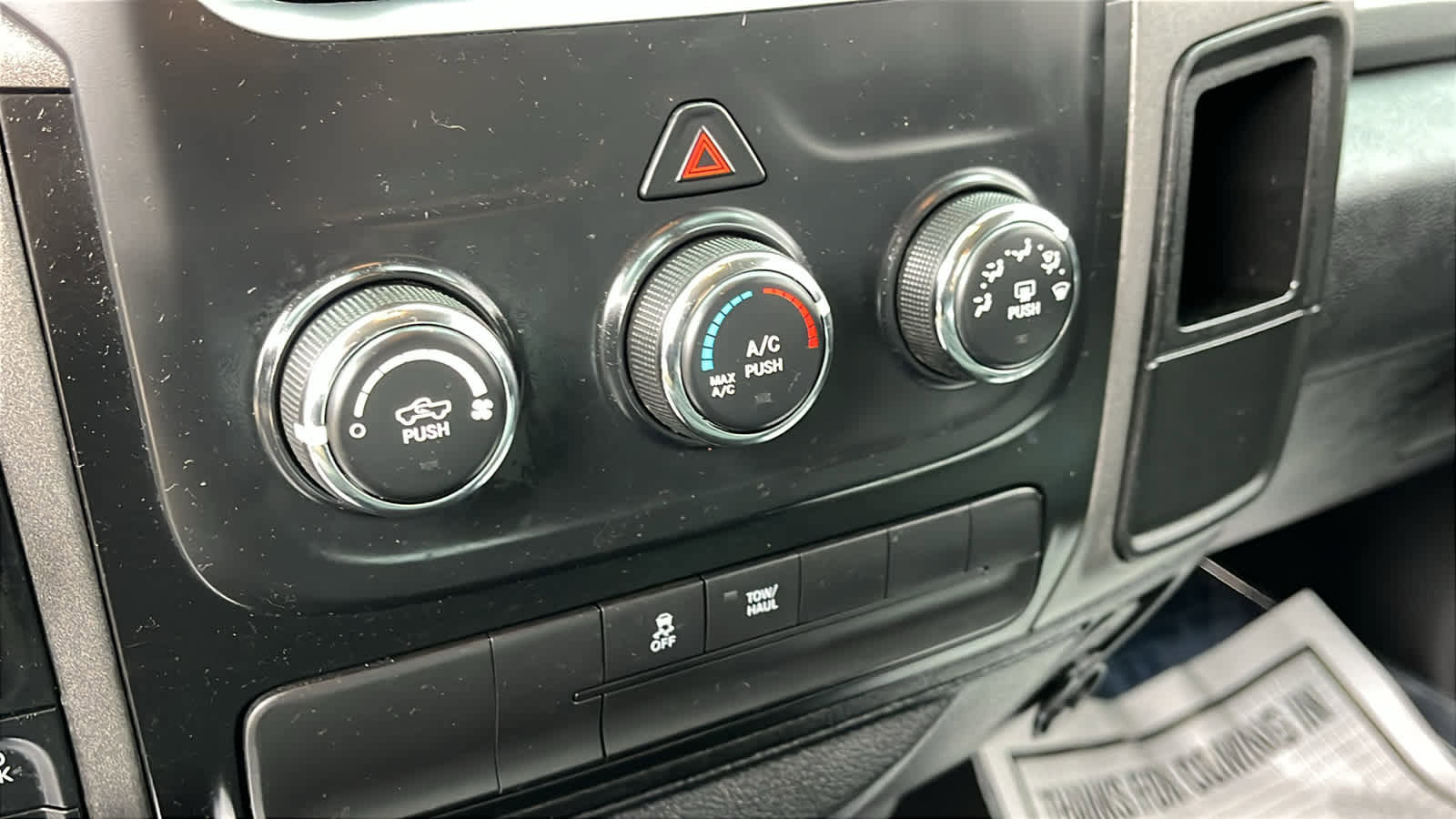 Used 2017 RAM 1500 Express image 18