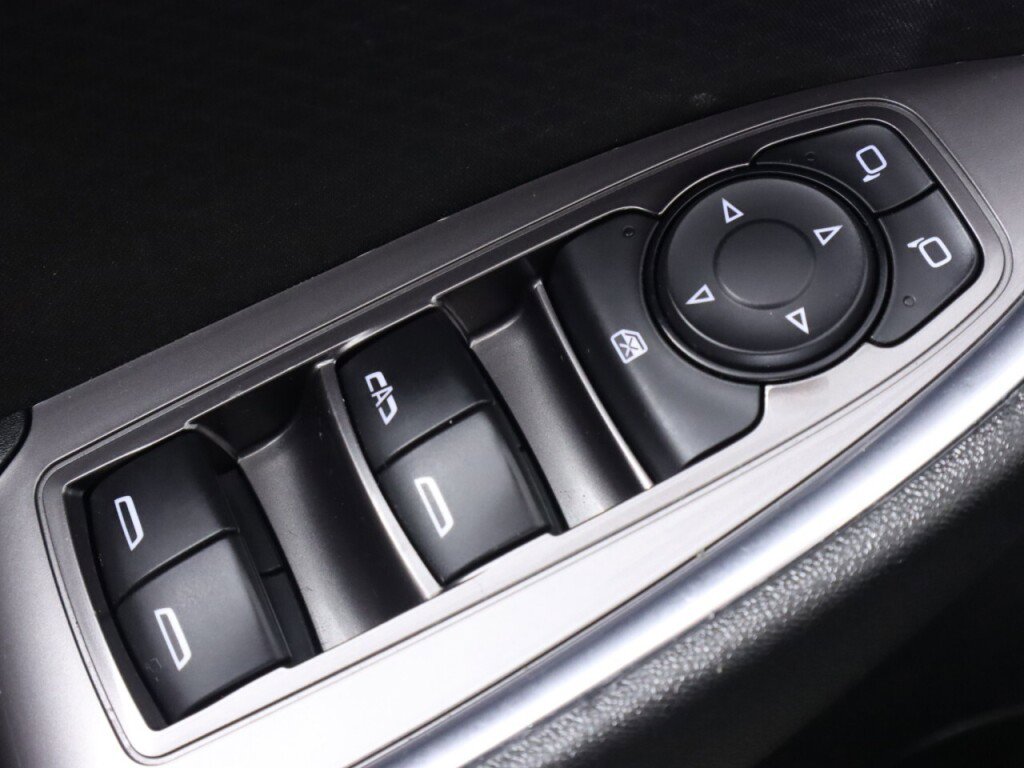 Used 2021 Chevrolet Malibu LT FWD image 26