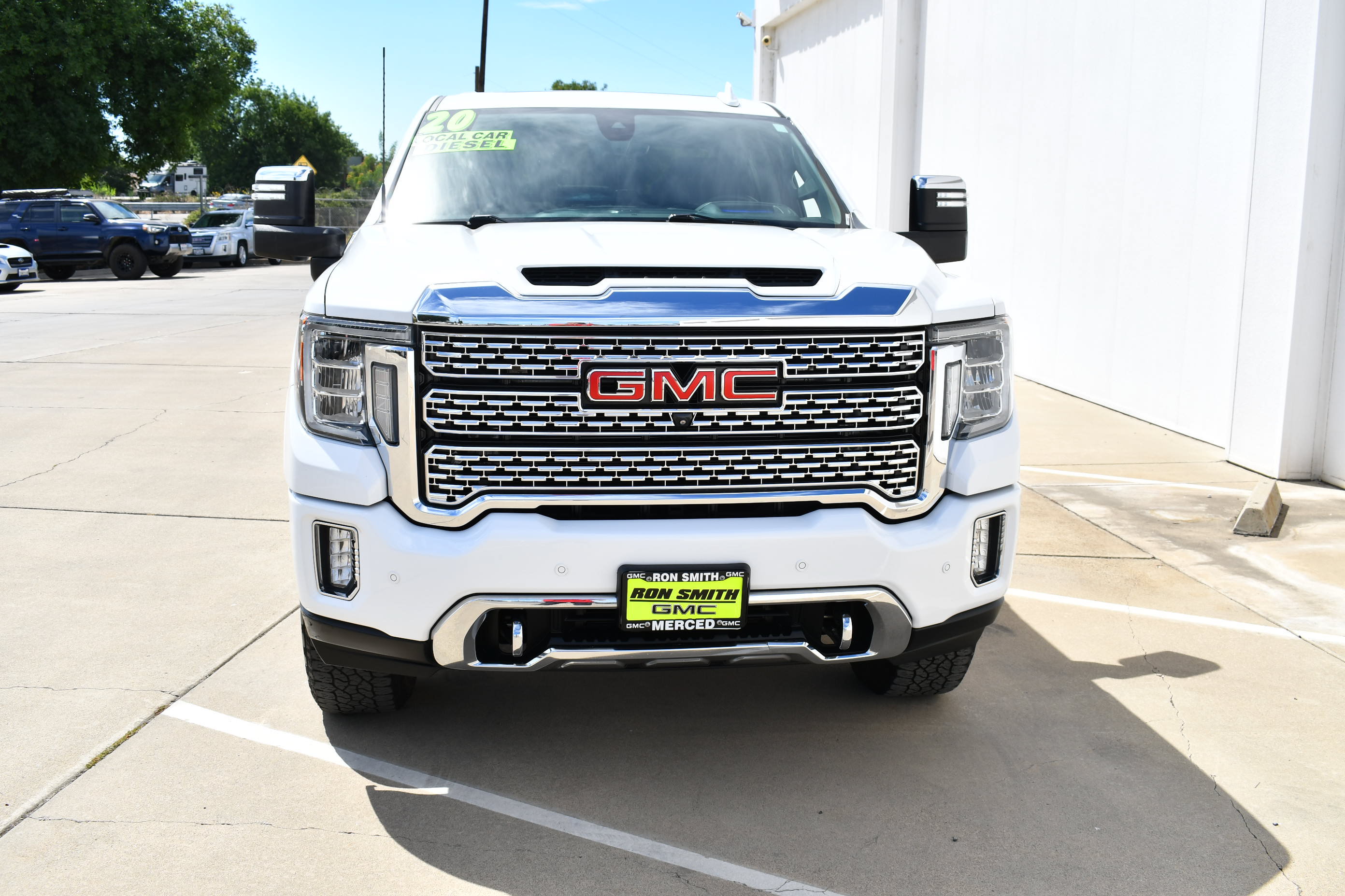 Used 2020 GMC Sierra 2500 Denali w/ Denali Ultimate Package AWD/4WD image 3
