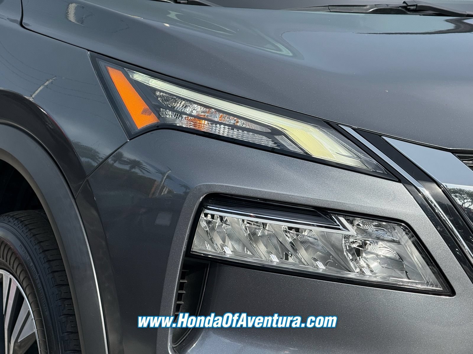 Used 2023 Nissan Rogue SV FWD image 8