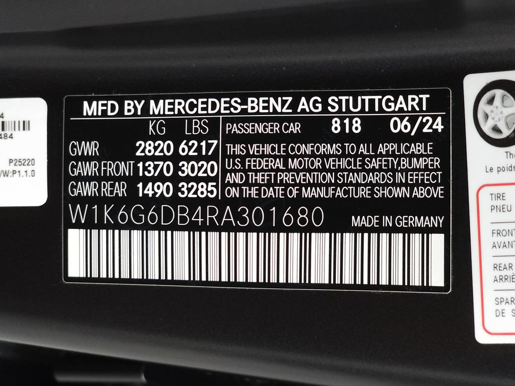Used 2024 Mercedes-Benz S 500 4MATIC w/ AMG Line image 39