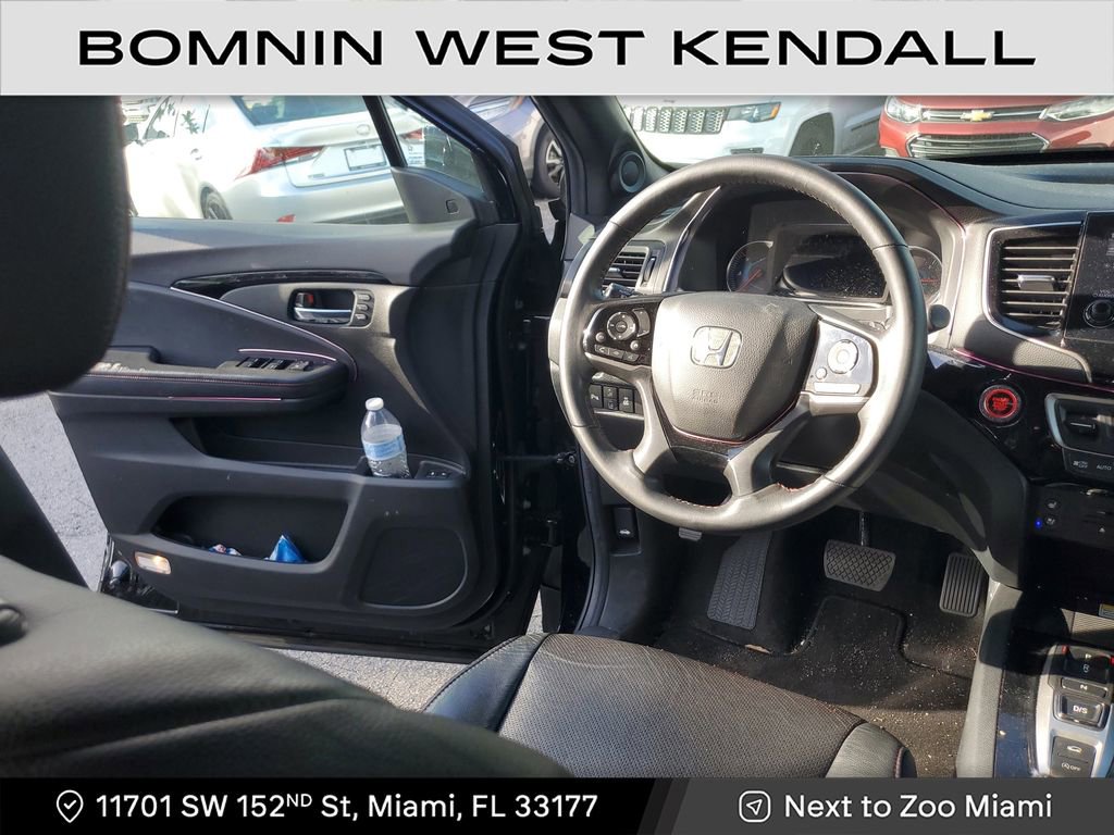 Used 2022 Honda Pilot Black Edition image 16
