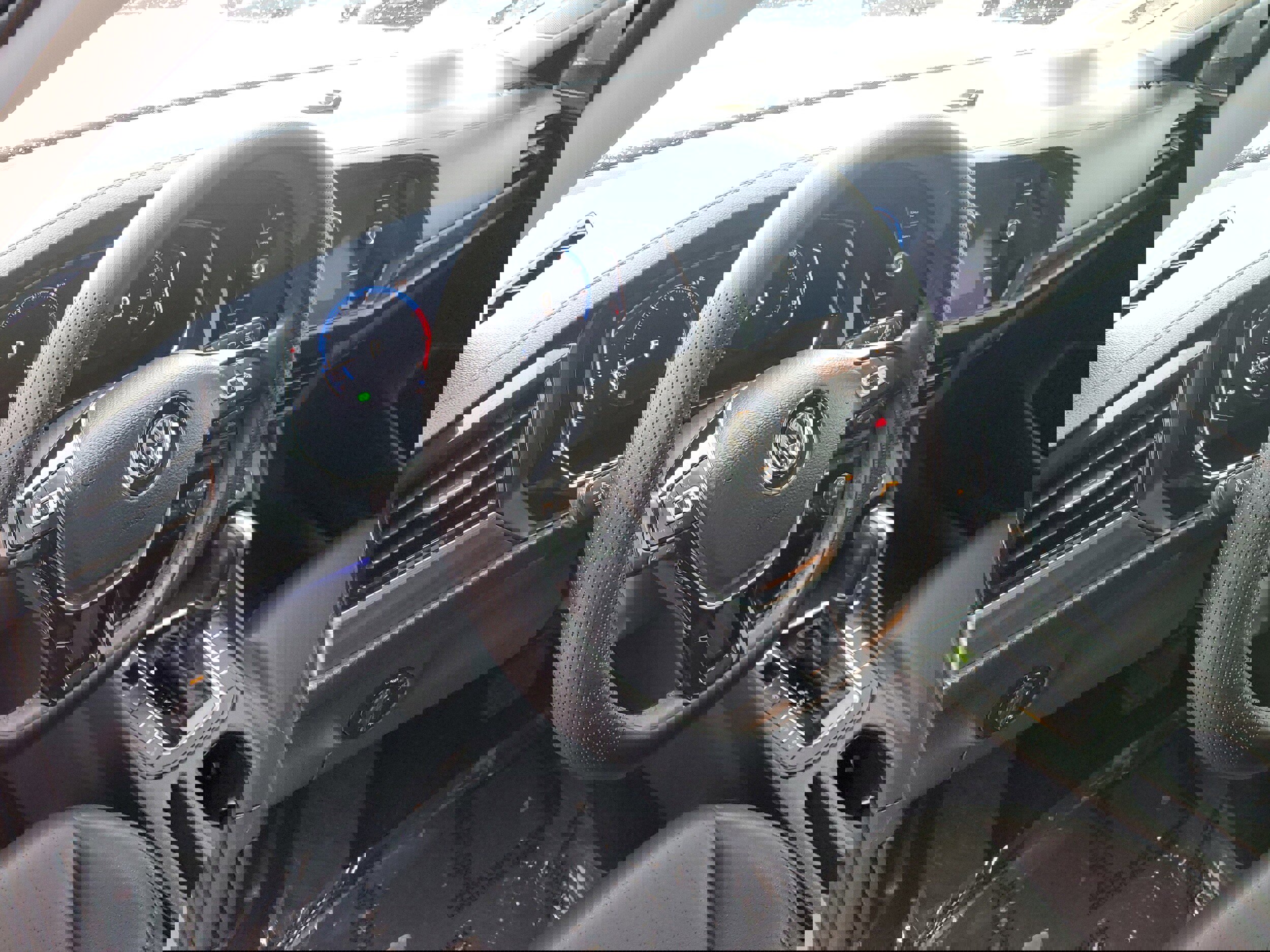 Used 2019 Volkswagen Jetta SEL w/ Cold Weather Package image 10