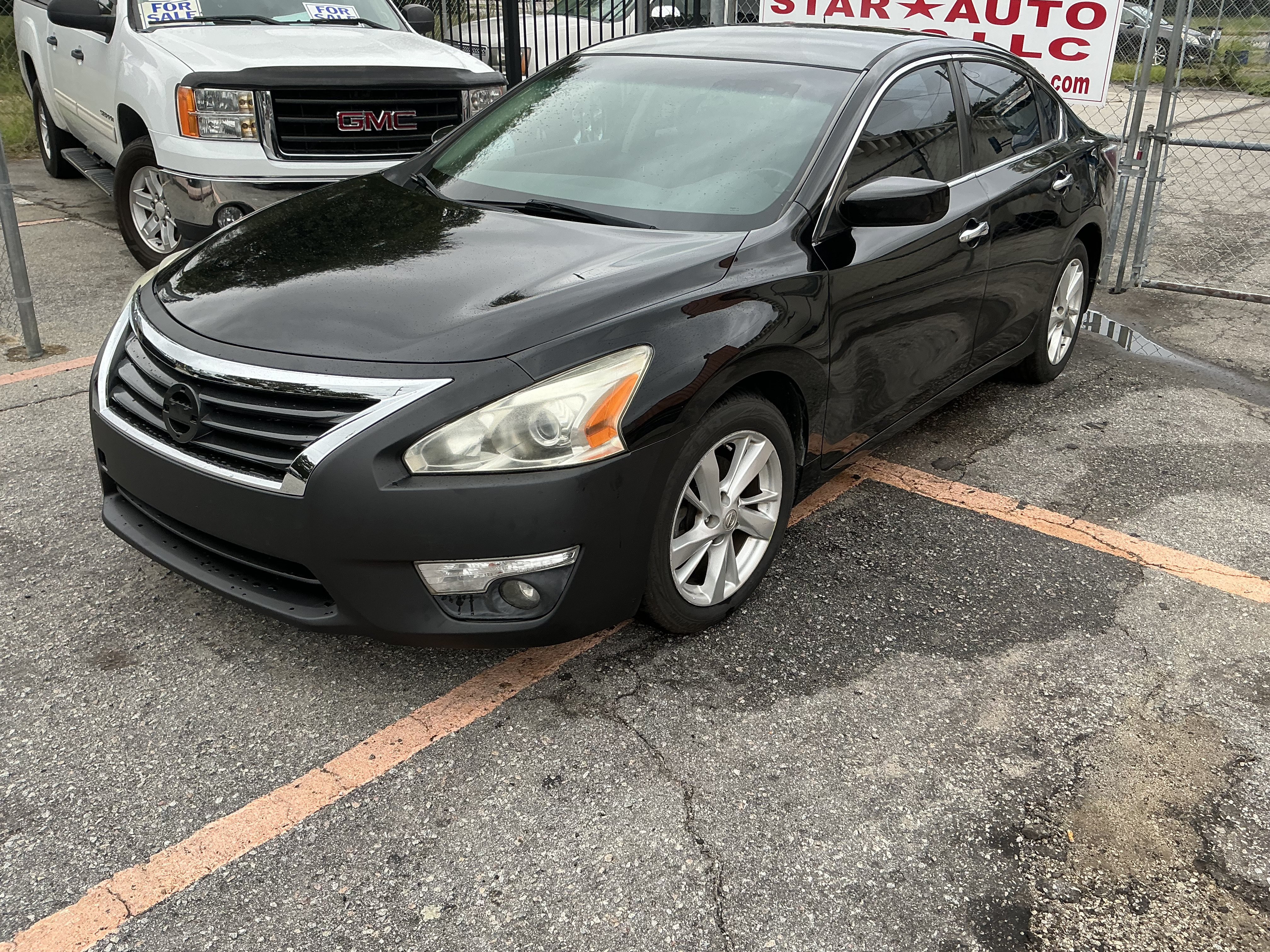 Used 2015 Nissan Altima 2.5 SV FWD image 1