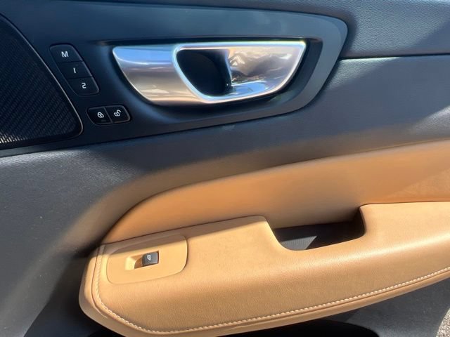 Used 2024 Volvo XC60 T8 Ultimate w/ Protection Package Premier AWD/4WD image 35