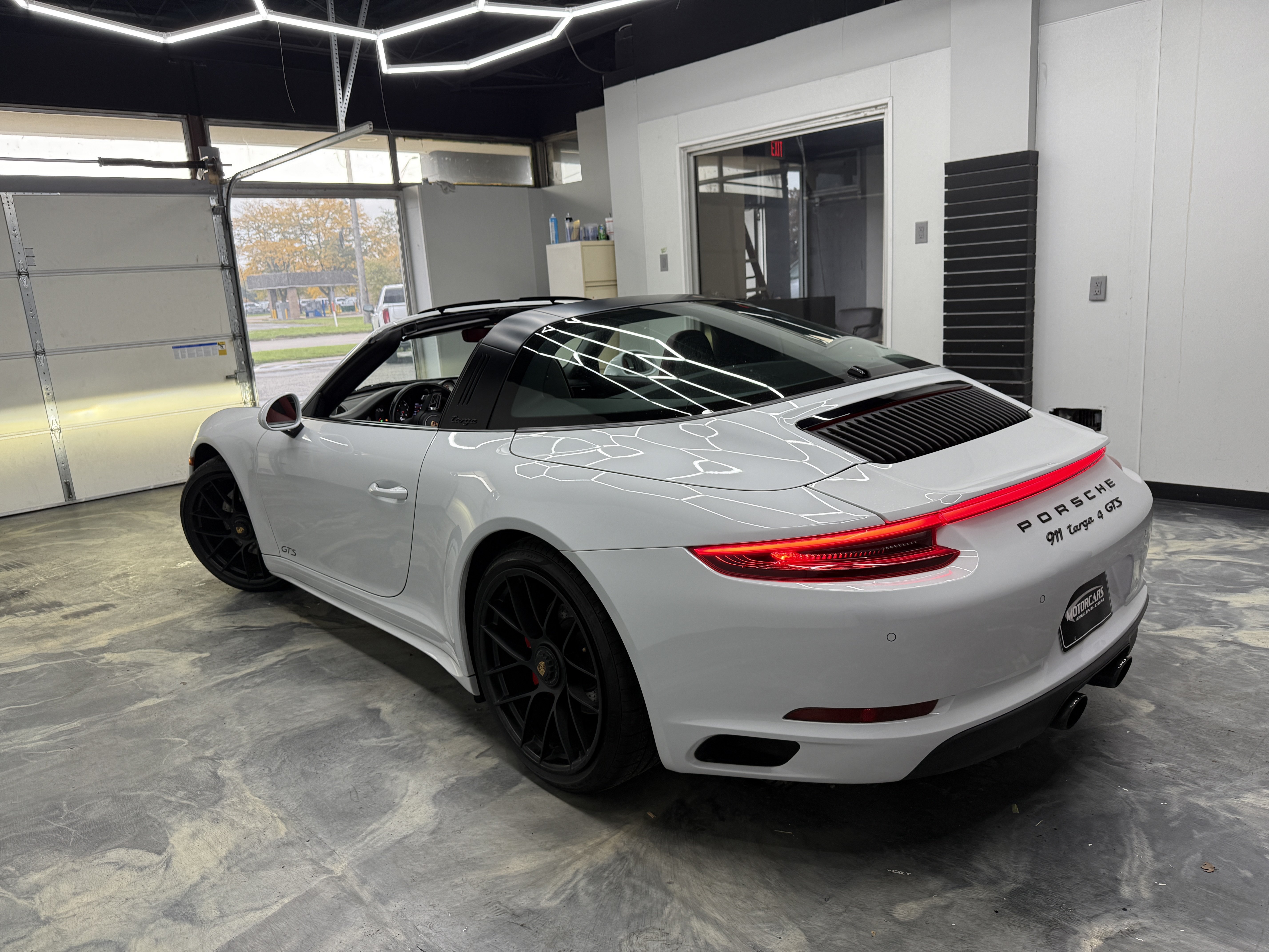 Used 2019 Porsche 911 Targa 4 GTS AWD/4WD image 3