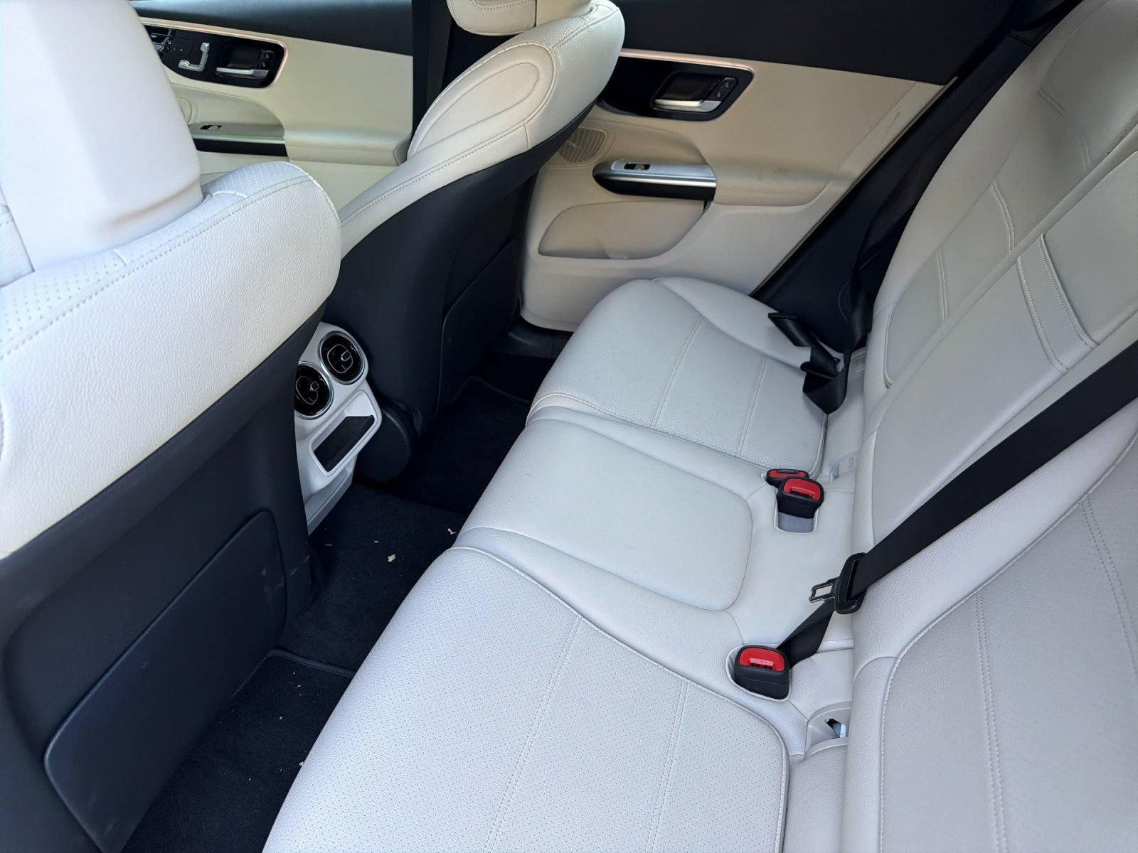 Used 2016 Mercedes-Benz GLC 300 4MATIC image 11