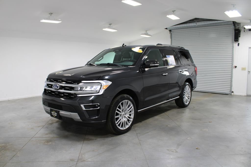 Used 2024 Ford Expedition Limited image 4