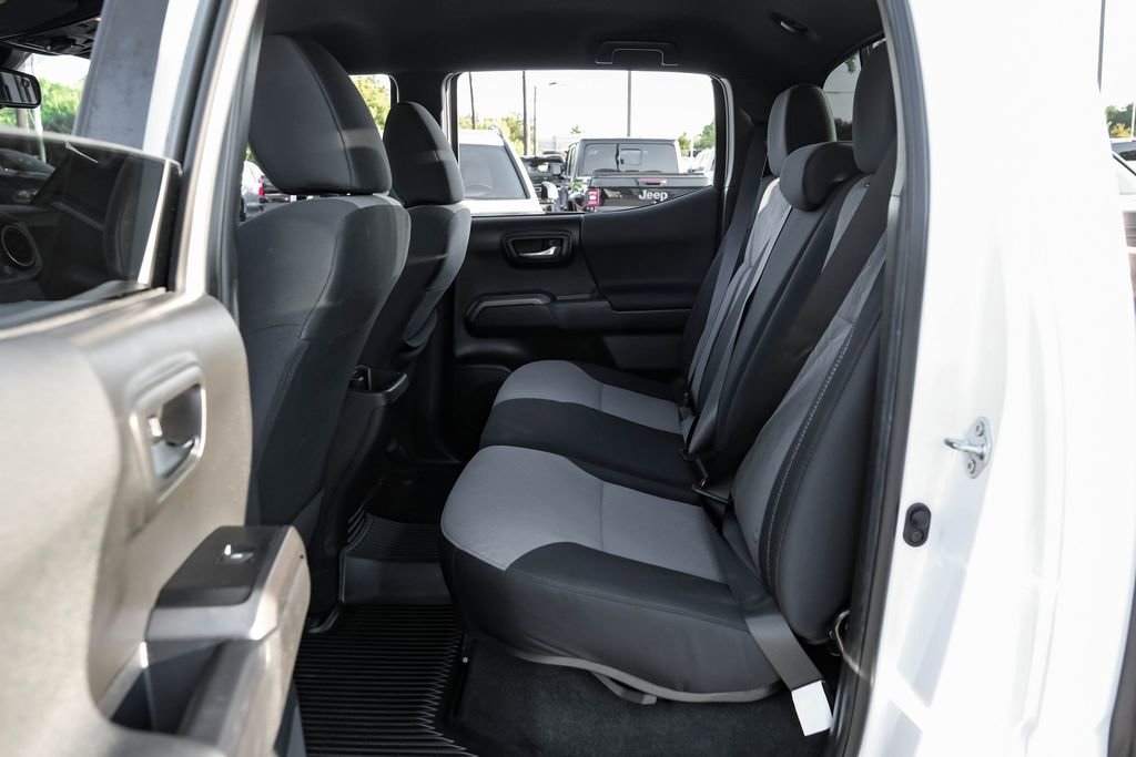 Used 2023 Toyota Tacoma TRD Off-Road image 40