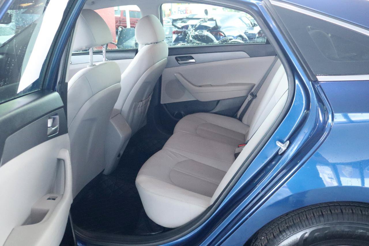 Used 2018 Hyundai Sonata SE FWD image 28