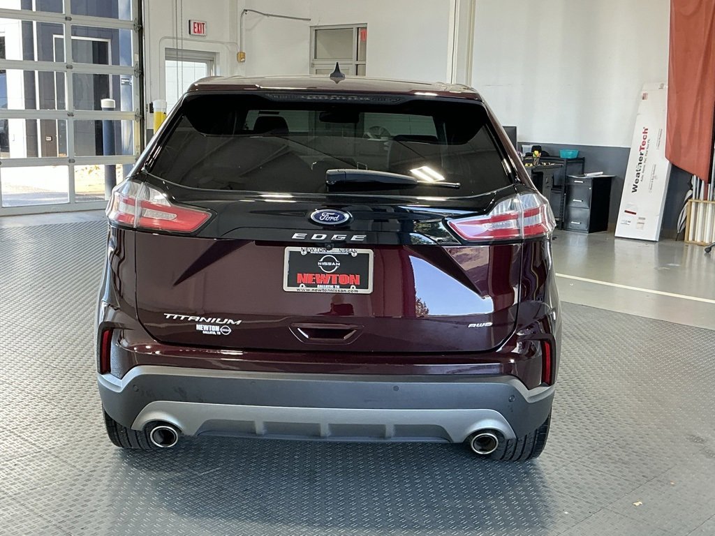 Used 2024 Ford Edge Titanium image 34