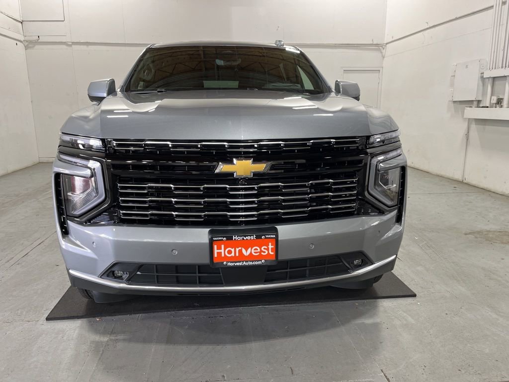 New 2026 Chevrolet Suburban High Country image 2