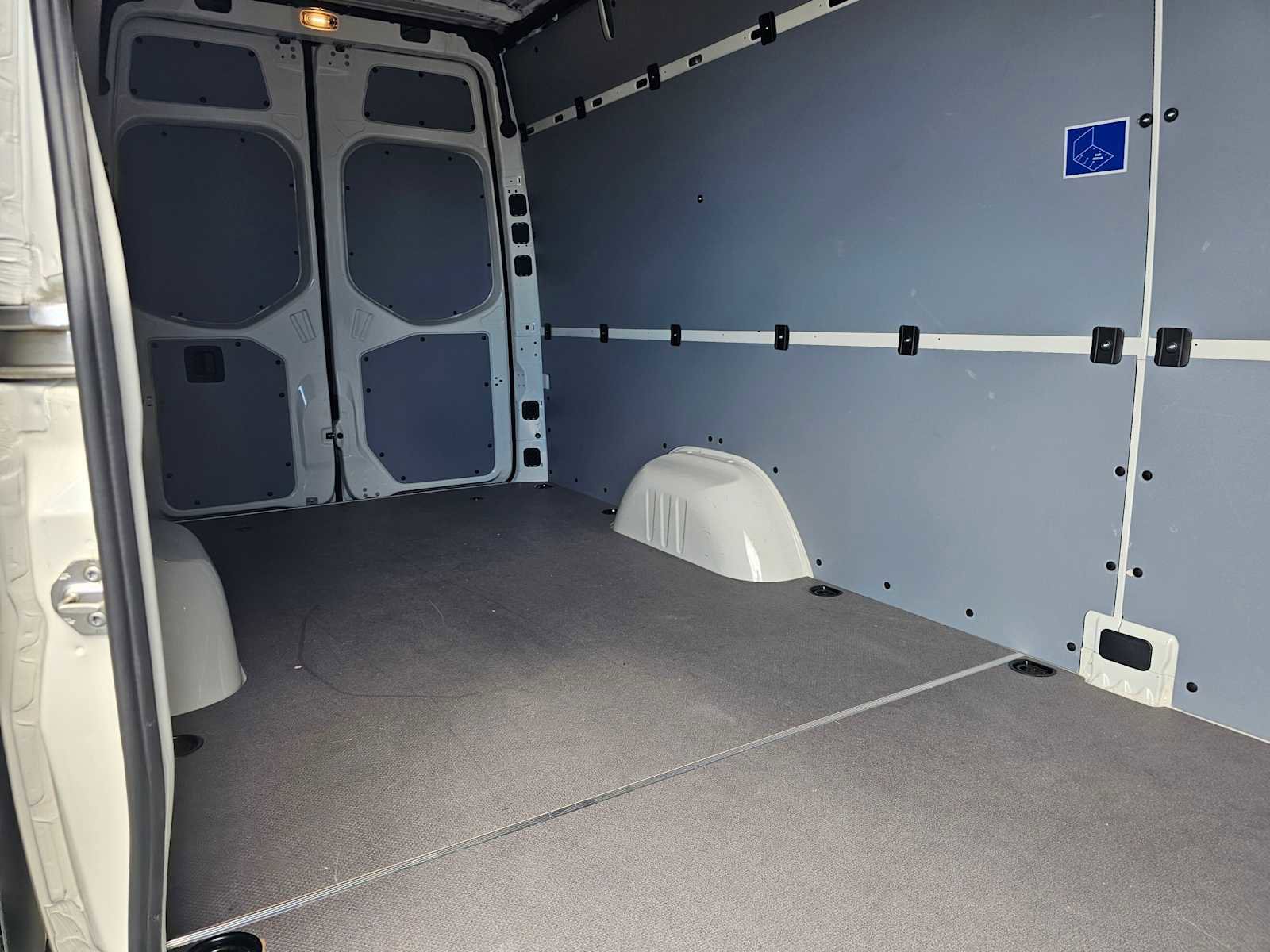 Used 2025 Mercedes-Benz Sprinter 2500 image 13